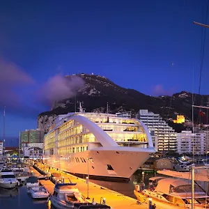 5* Hotel Sunborn